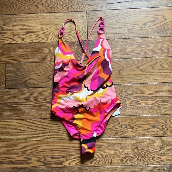 NWT WOMEN'S FAN FAIRE TWIST BACK HALTER PLUNGE ONE PIECE SWIMSUIT - Picture 9 of 14